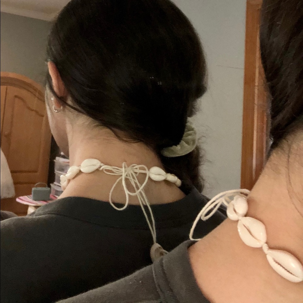 Pookah Shell Necklace - Picture 3 of 3